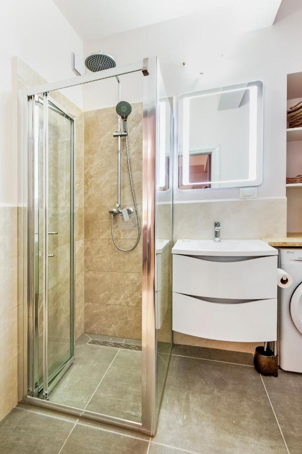 Bella Campagna - Luxury Two Bedroom Apartment Rovinj Exterior photo